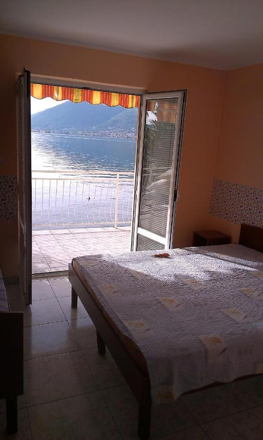 Apartments Olga Тиват Екстер'єр фото